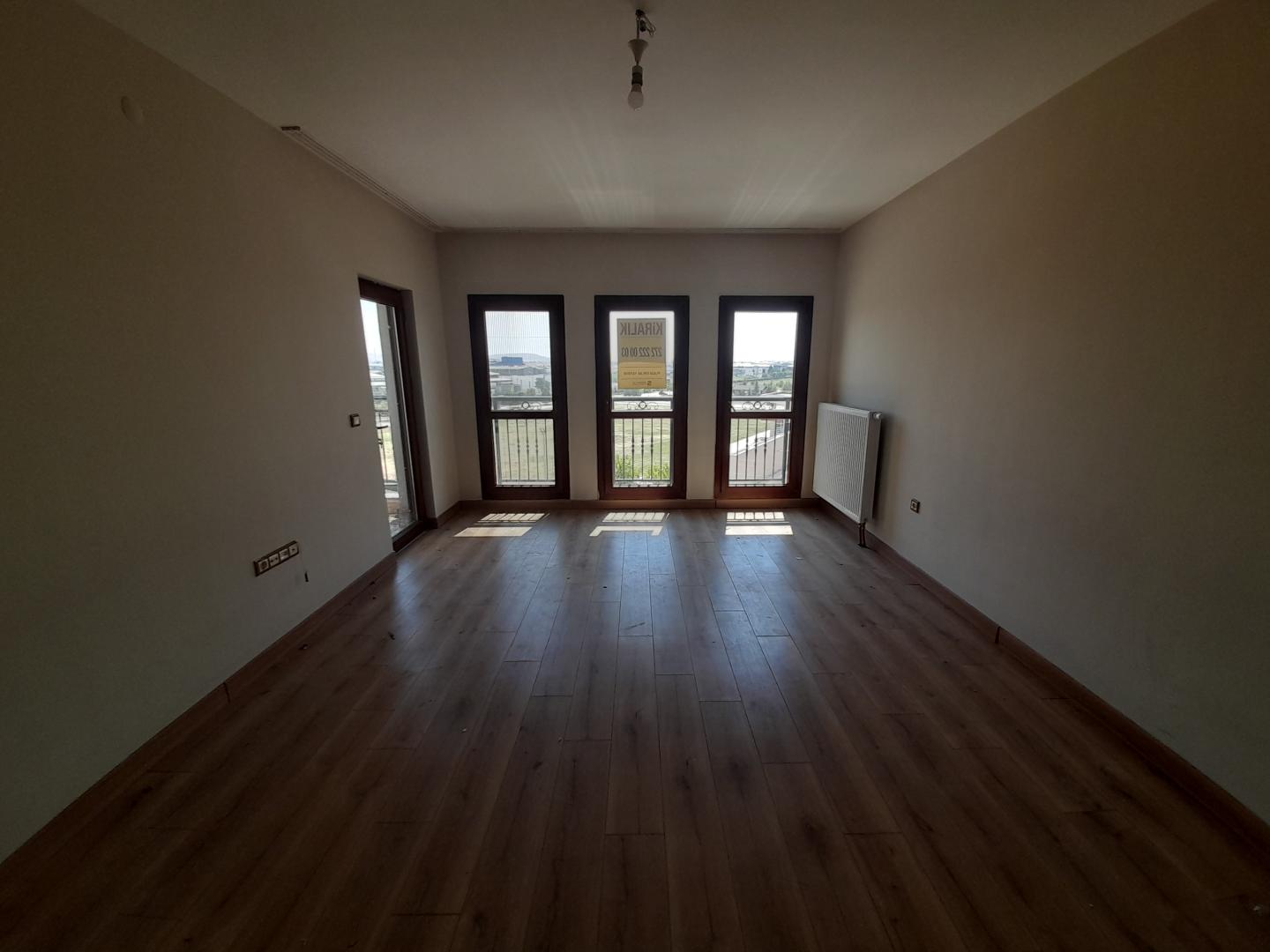 Plaza emlak  battal gazi tokilerde polis okulu yanında önü  açık liralık 2+1 daire - Resim 11
