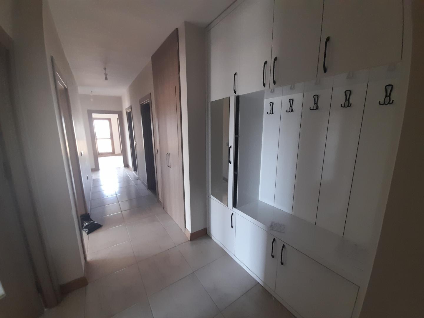 Plaza emlak  battal gazi tokilerde polis okulu yanında önü  açık liralık 2+1 daire - Resim 13