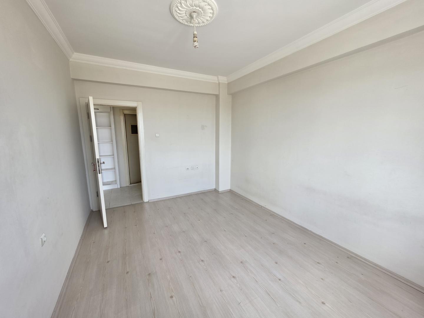 Plaza Emlak'tan Yenice de Kiralık 3+1 AraKat Güney Cephe Daire - Resim 8