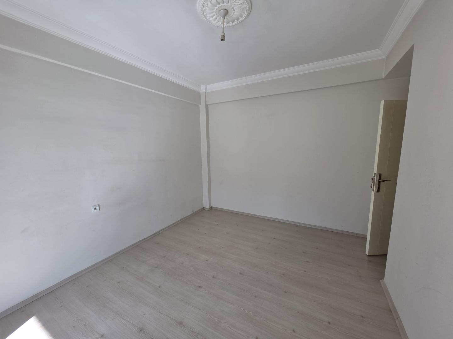 Plaza Emlak'tan Yenice de Kiralık 3+1 AraKat Güney Cephe Daire - Resim 25