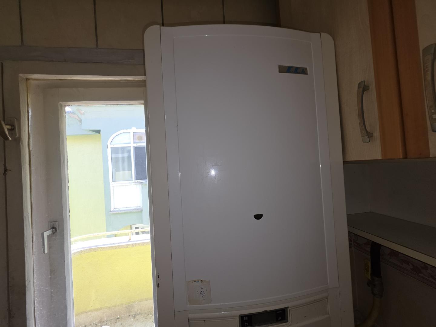 Plaza'dan Adliye Yakını Geniş Refah 3 Cepheli Kiralık 3+1 Daire - Resim 19