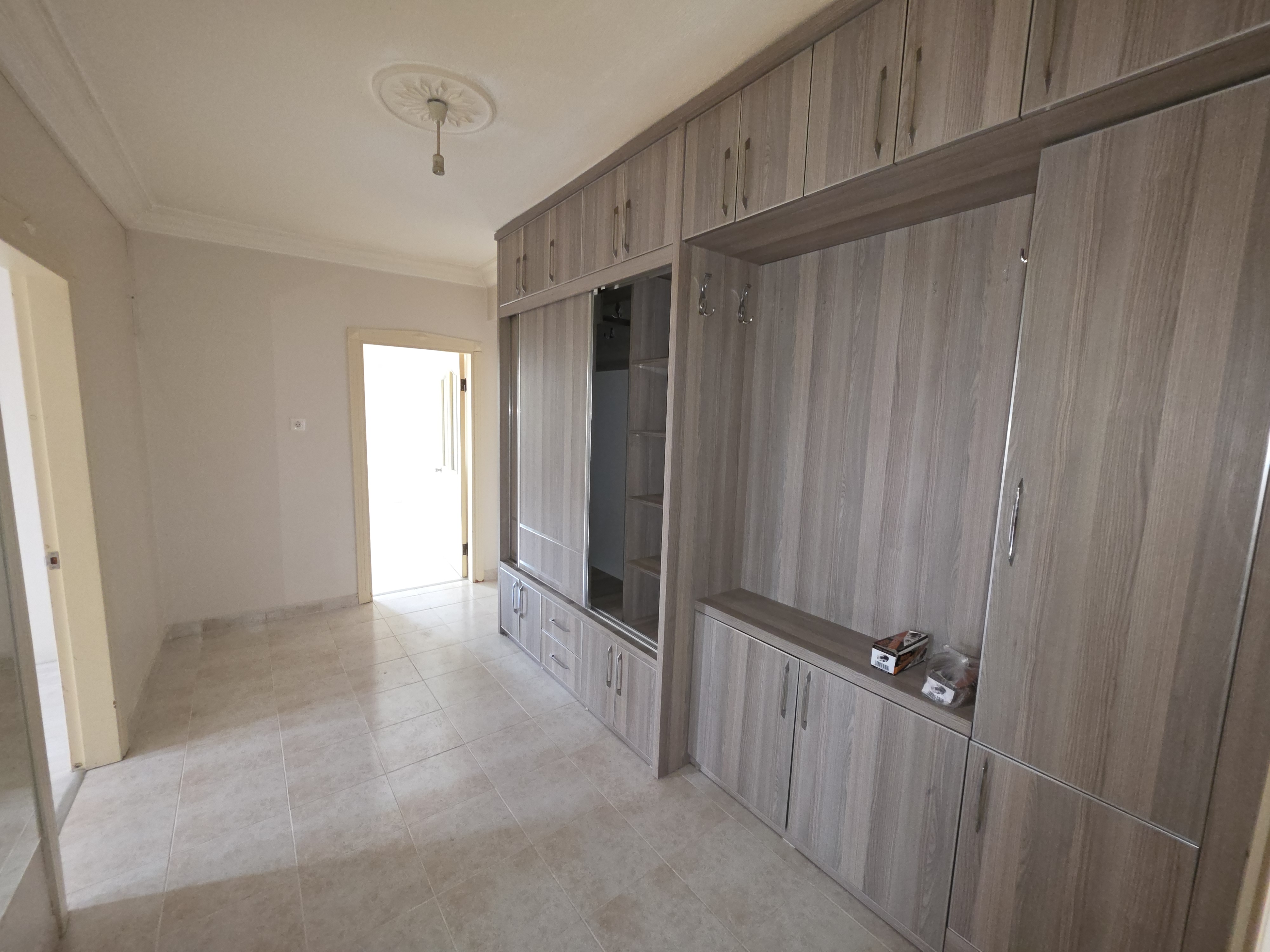 Plaza'dan Fatih'te Bahçe Katı Güney Cephe 3+1 Geniş Fırsat Daire - Resim 9