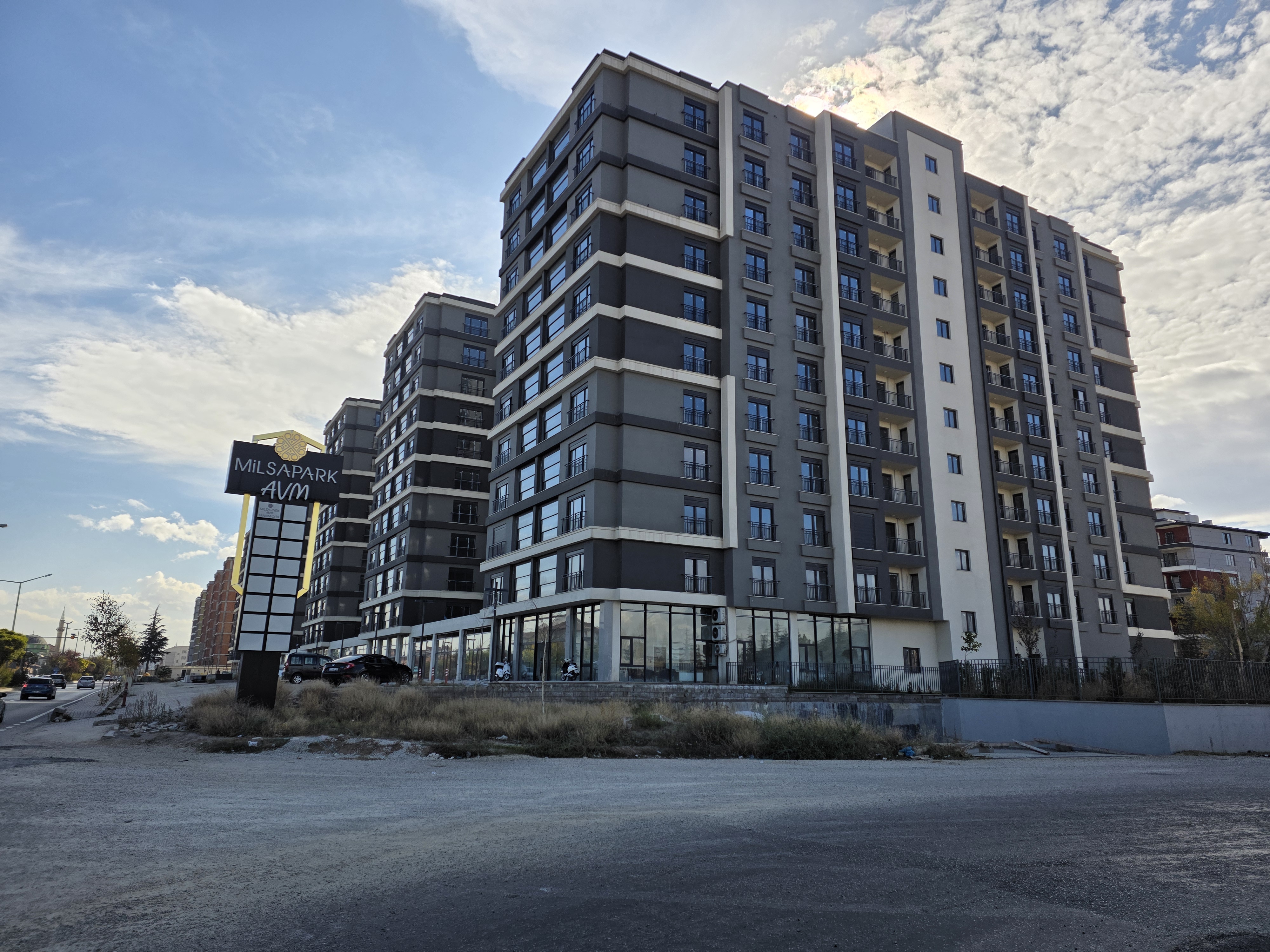 Plaza'dan Milsapark Bitmiş Blokta Satılık AraKat Lüks Daire - Resim 4