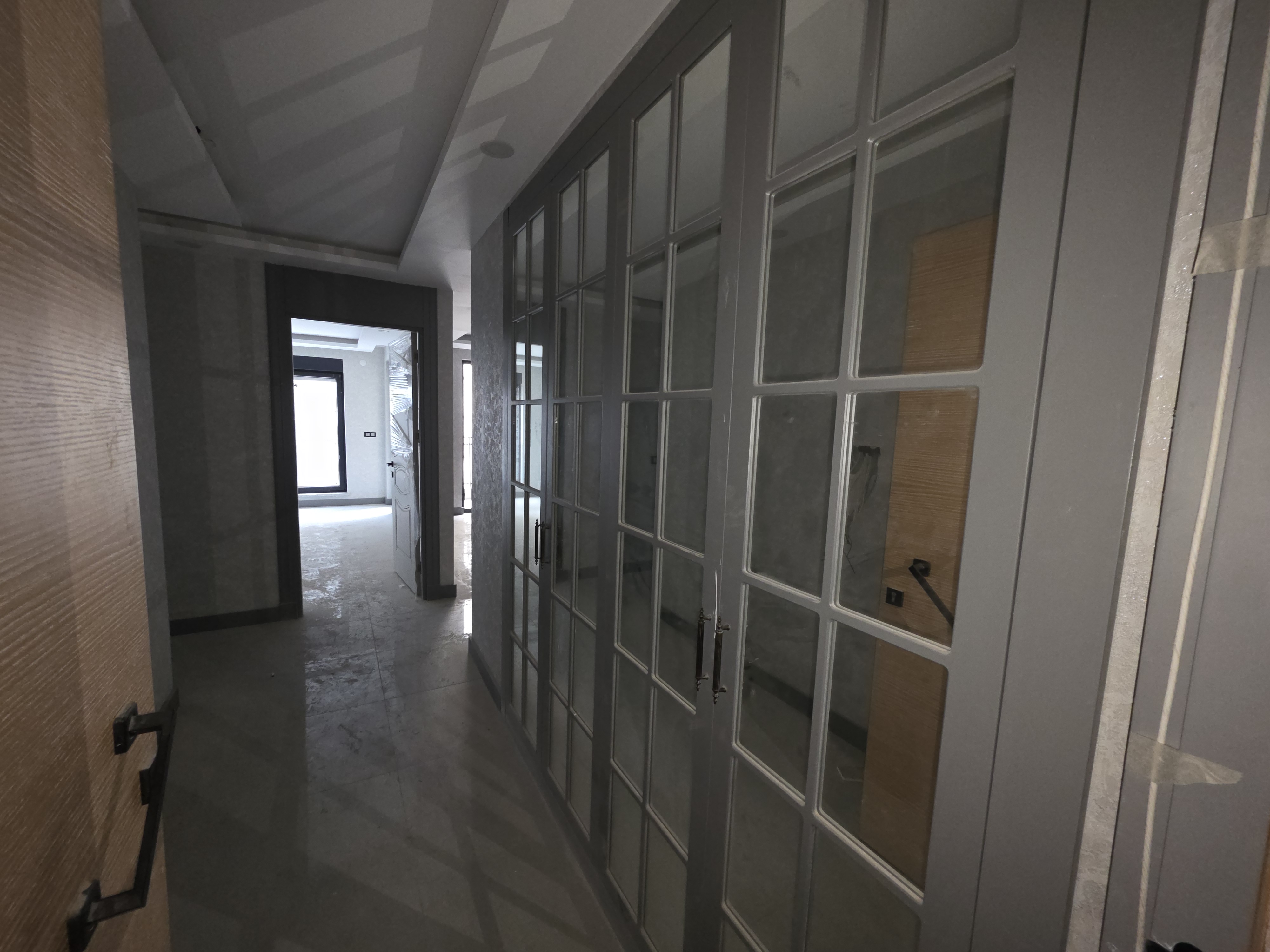 Plaza'dan Milsapark Bitmiş Blokta Satılık AraKat Lüks Daire - Resim 6